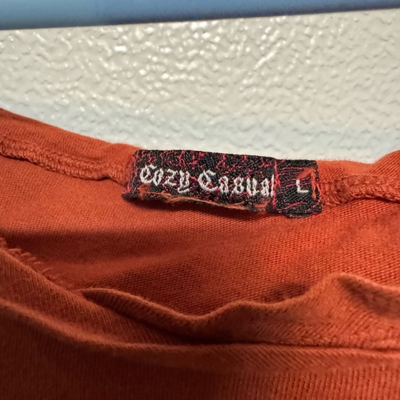 Cozy Casual Rust Hoodie with Love and Star Design - Picture 2 of 3
